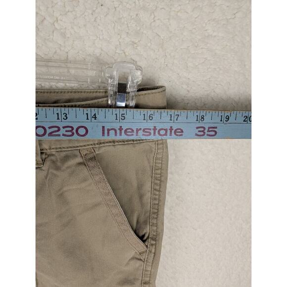 No Boundaries Women's Khaki Shorts Size 13 - Picture 5 of 8